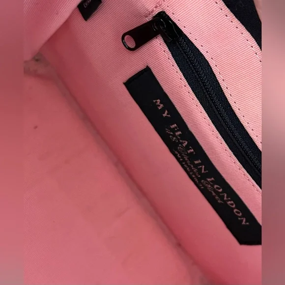 My Flat in London vintage quilted tote - Picture 7 of 12